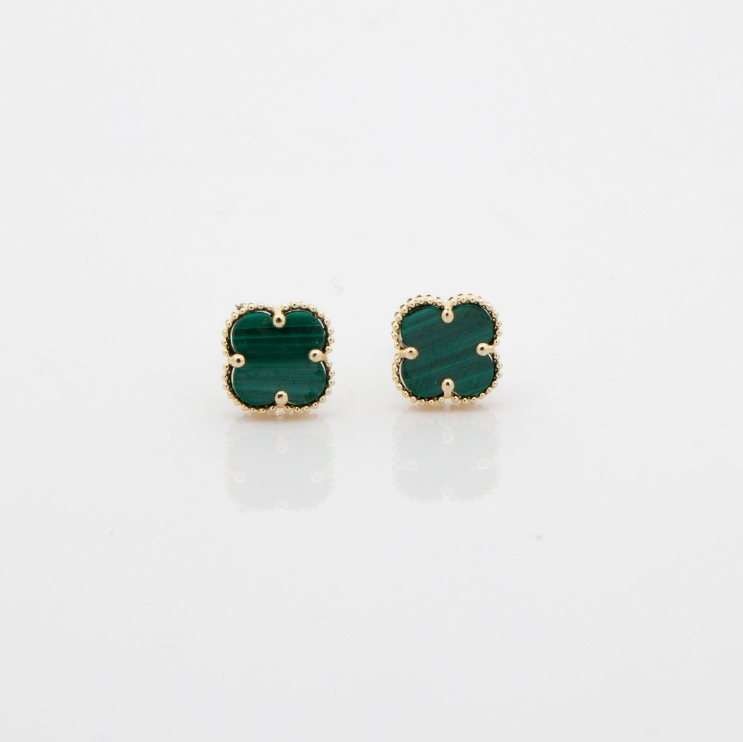 CLOVER STUDS