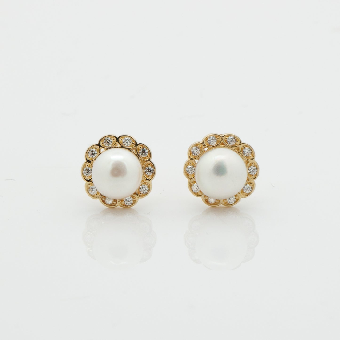PEARL STUD