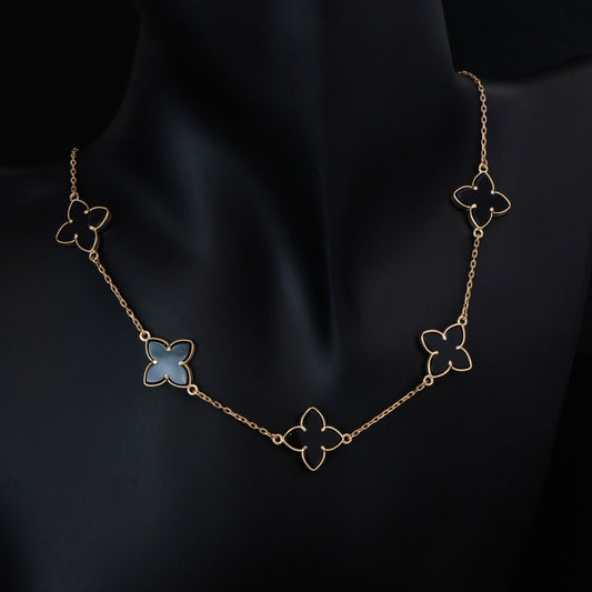 BLACK FLOWERS NECKLACE