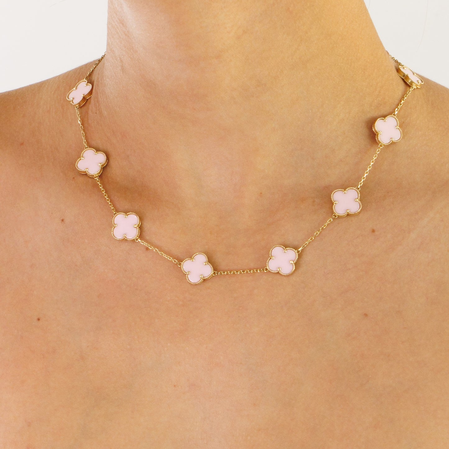 CLOVER NECKLACE