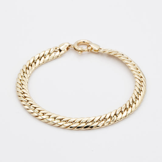 CLOSE CUBAN LINK
