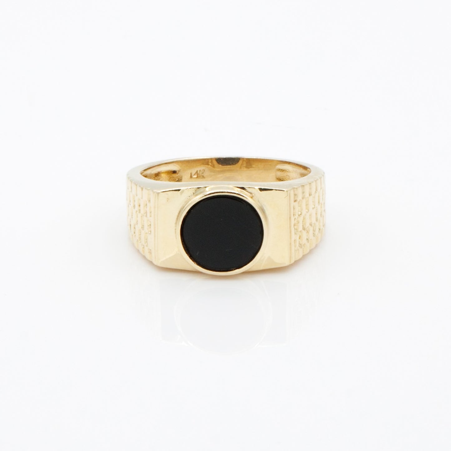 ONYX RING