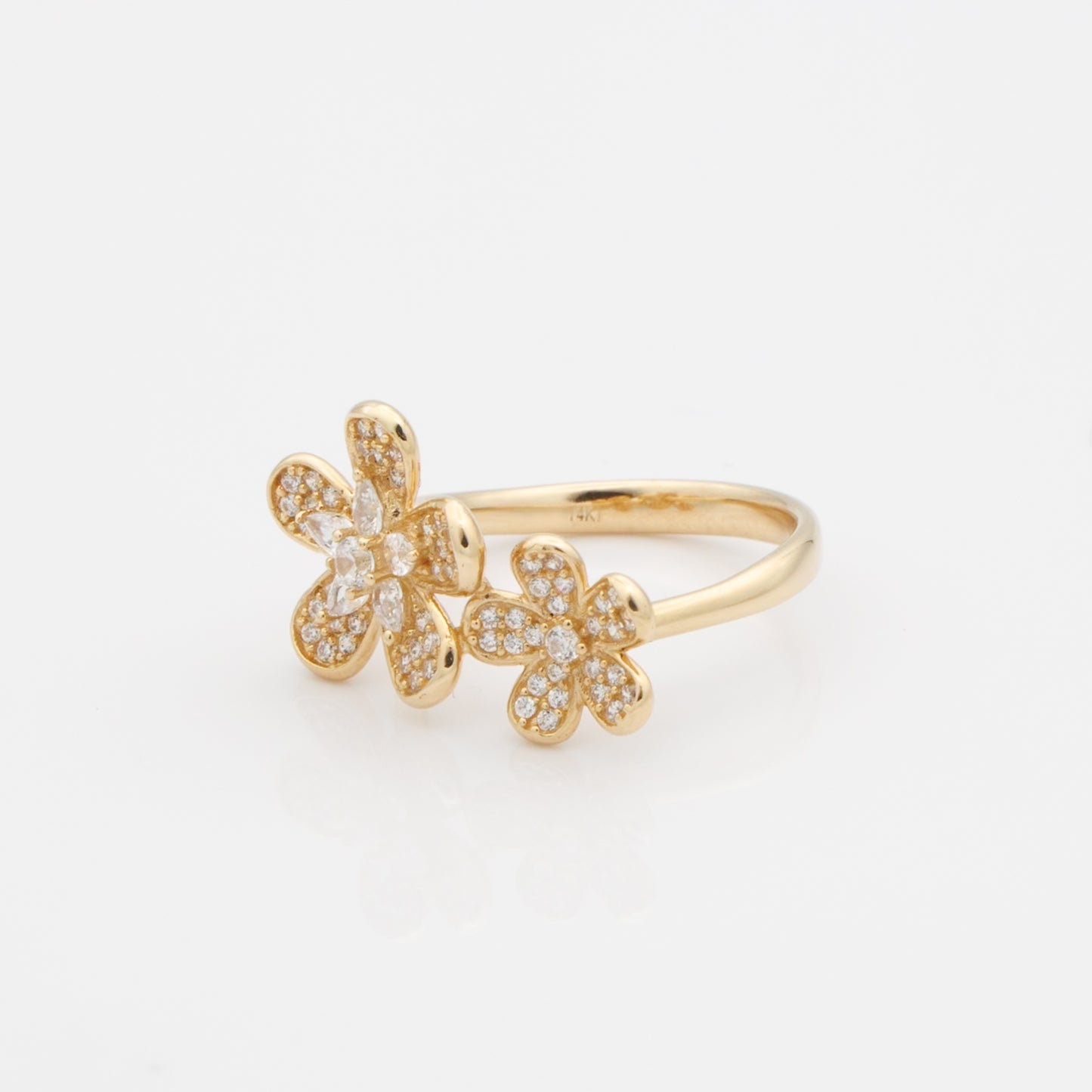 FLOWERS RING