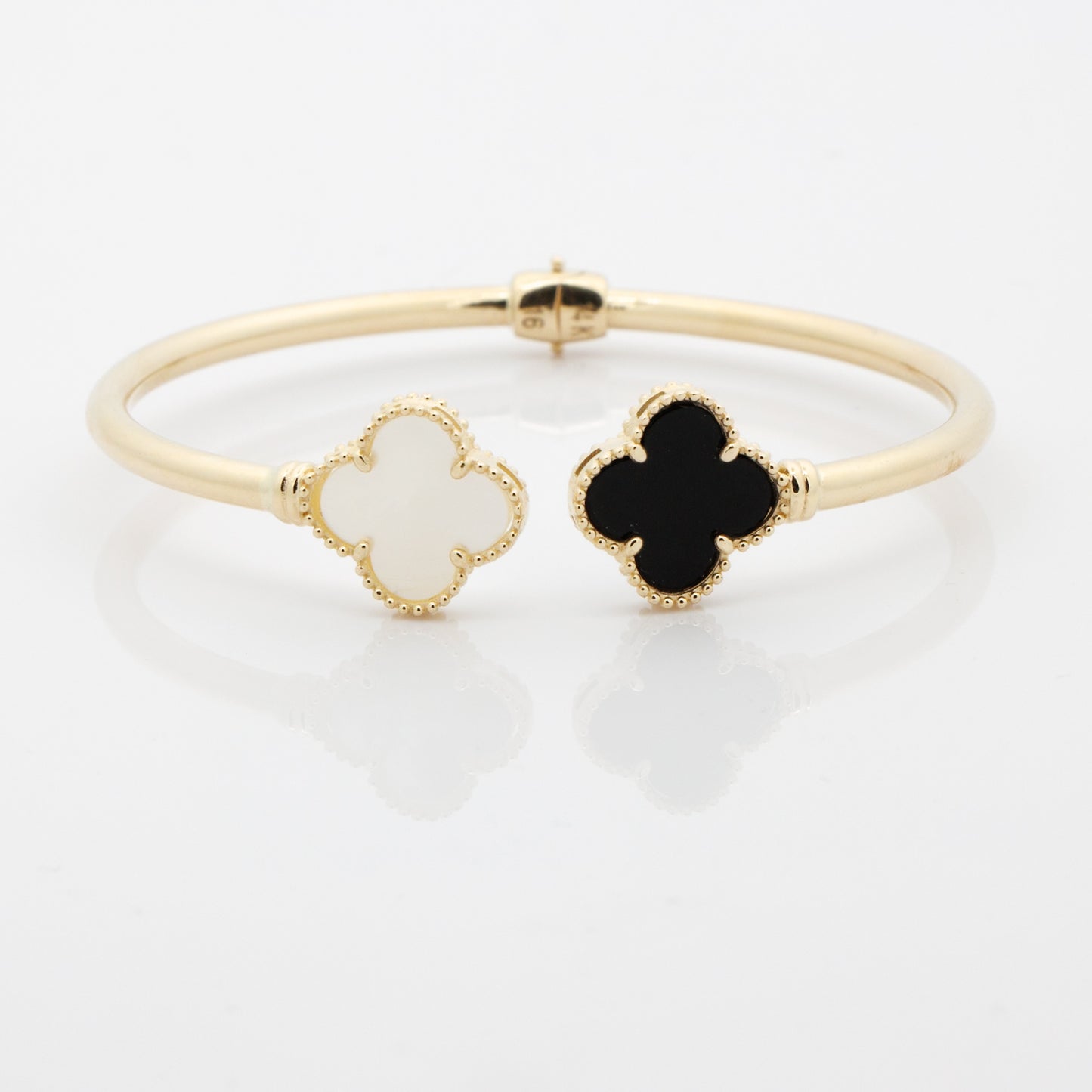 CLOVER BANGLE