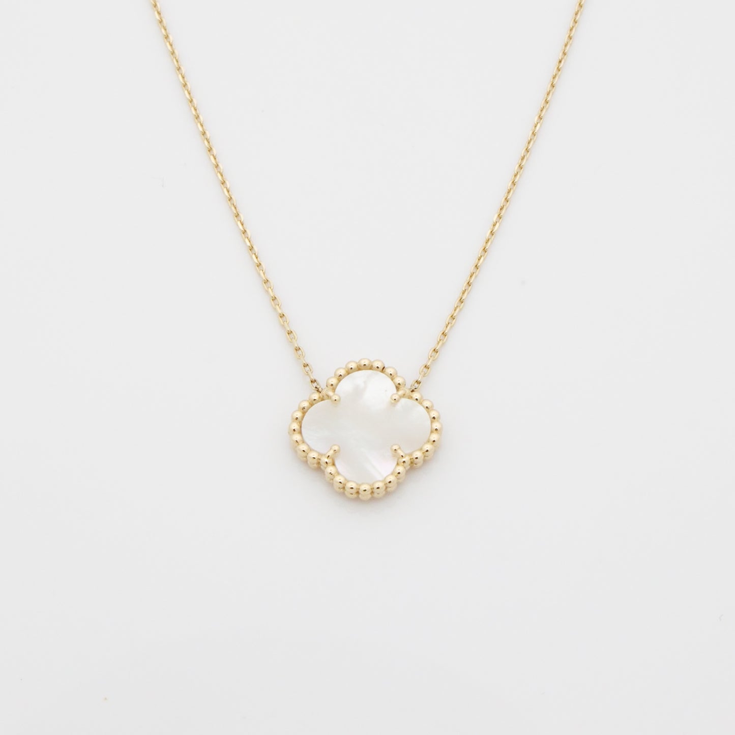 CLOVER NECKLACE